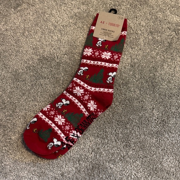 American Eagle Outfitters Accessories - American Eagle Outfitters Red Holiday Crew Socks